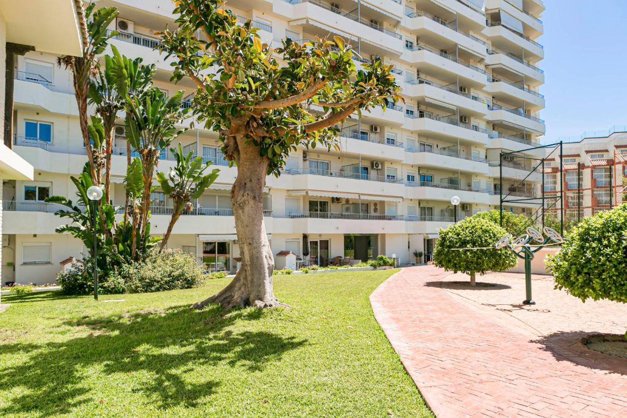 Malagadevacaciones - La Carihuela Palace Torremolinos Buitenkant foto